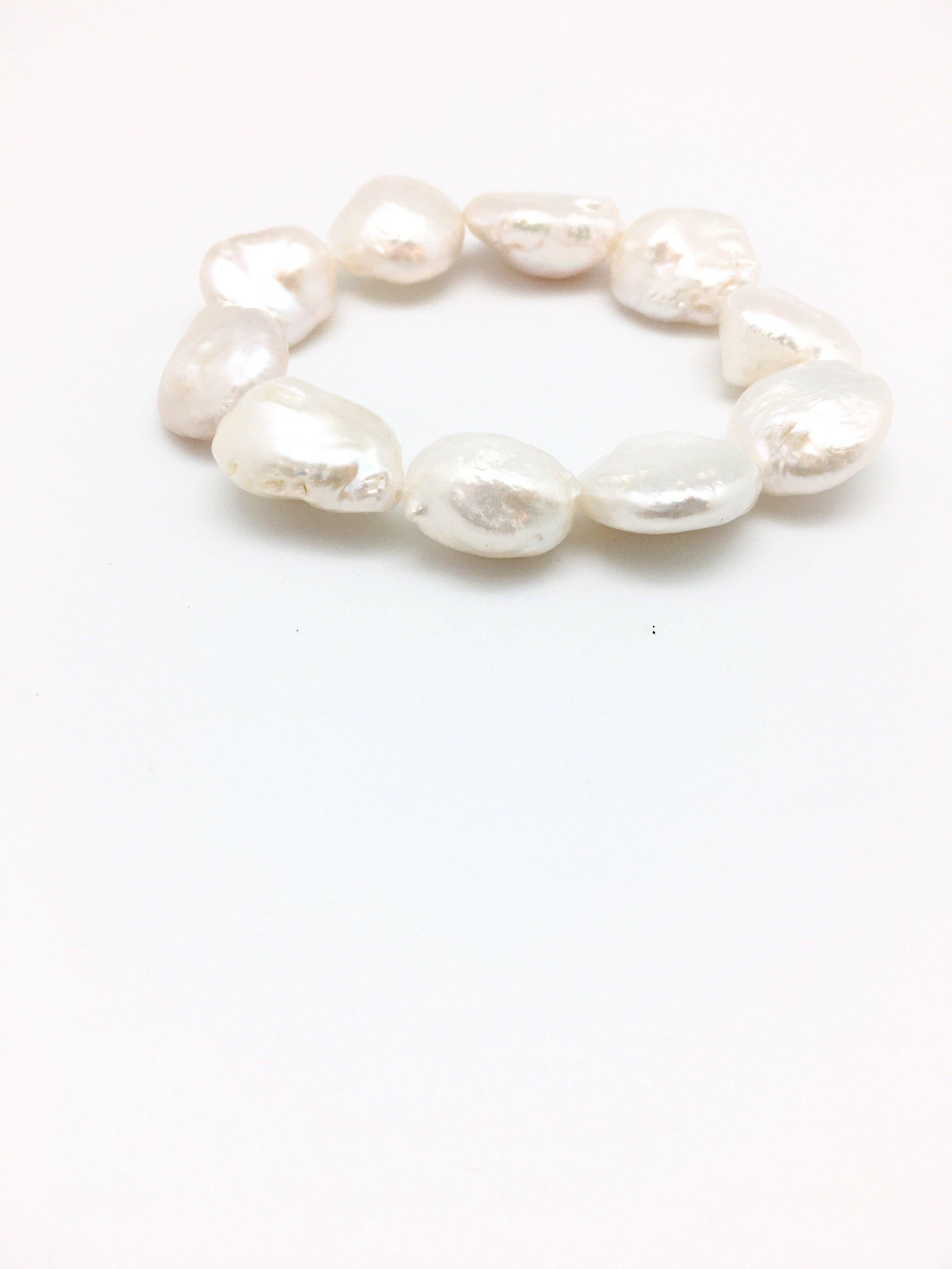 White Coin Pearl Bracelet