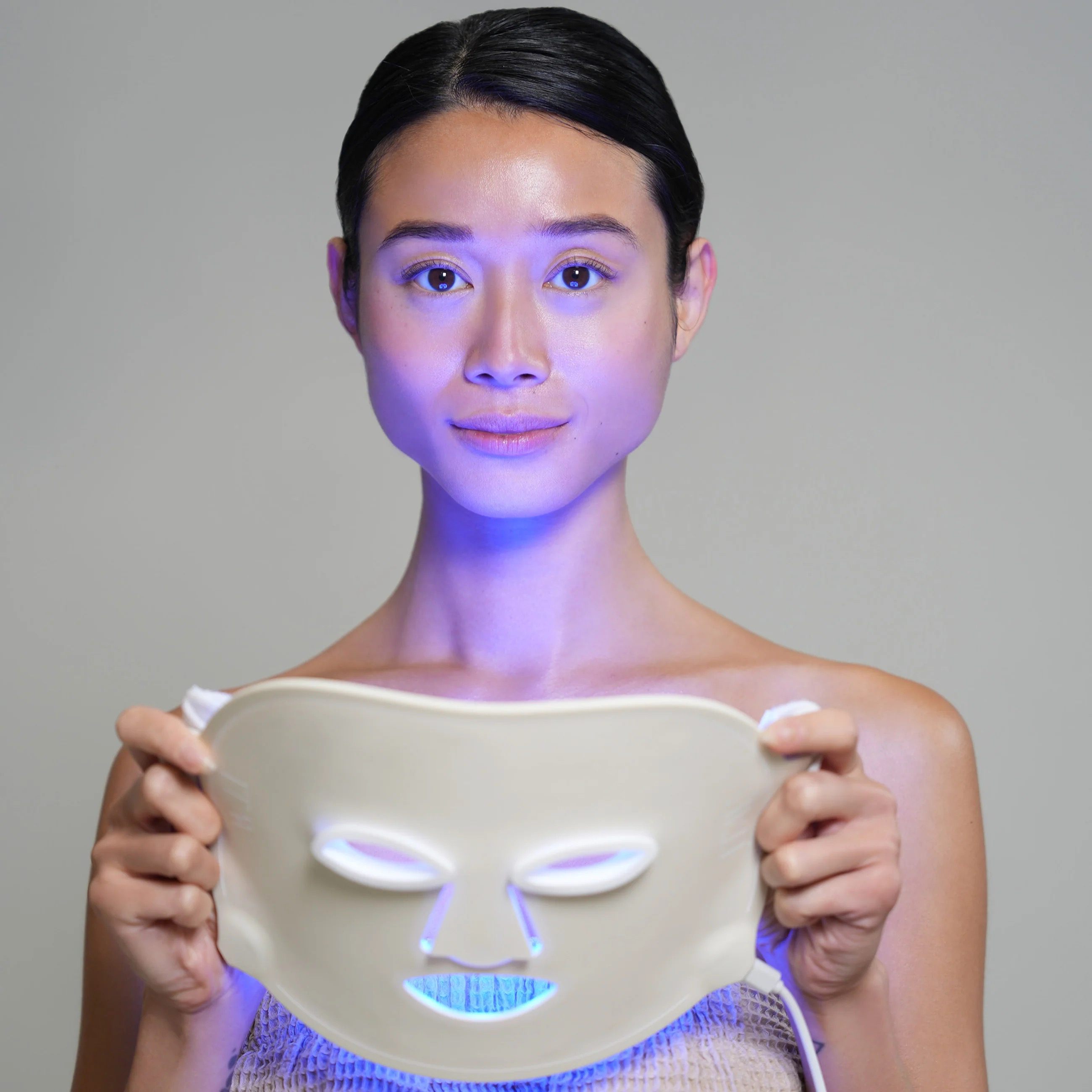 The JTAV Glow-Pro LED Mask - Living with Ivey