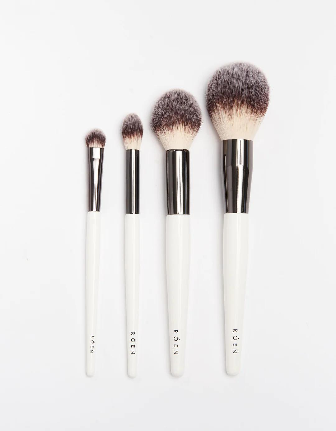 Blend & Crease Brush - Living with Ivey