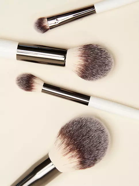 Everything Powder Brush - Living with Ivey