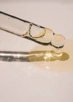 Follicle Drops - Najeau - Living with Ivey