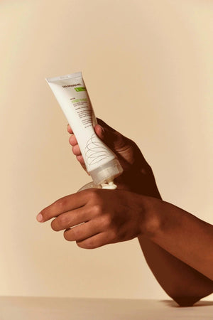 Hands to Heart Hand Treatment - Goldfaden MD - Living with Ivey