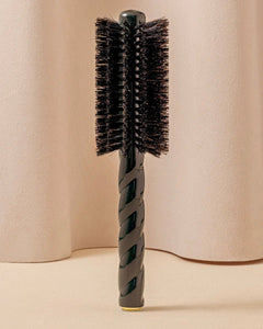 N.08 The Round Blowout Brush Length & Movement - La Bonne Brosse - Living with Ivey