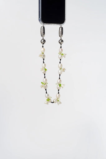 Pearl in Bloom Wristlet - Ossa - Living with Ivey